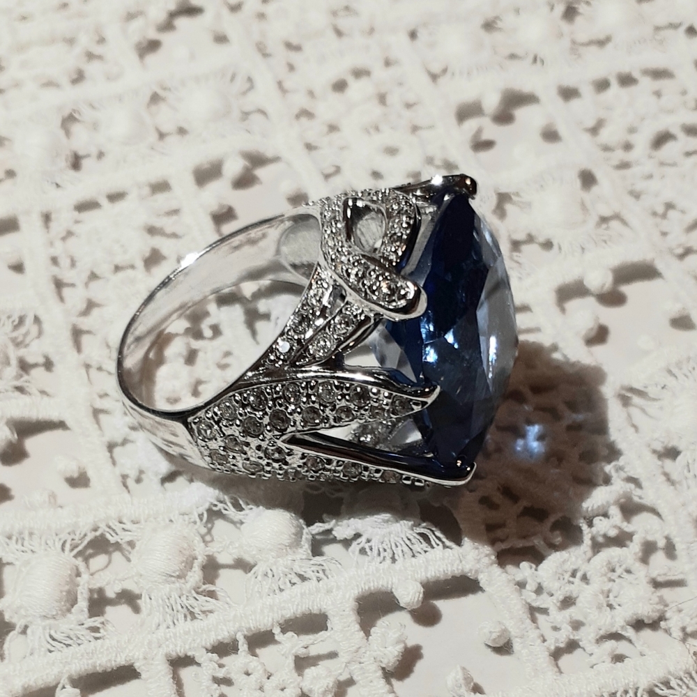 Vintage Nolan Miller Statement / Coctail Ring